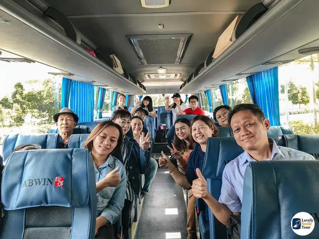singapore tour on bus