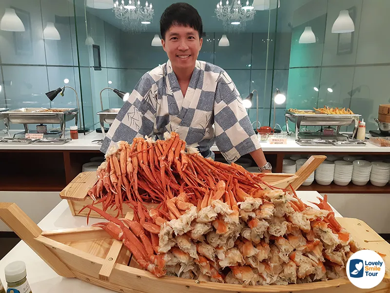 คุณเก้ ผู้จัดการทั่วไป lovely smile tour พาไปอิ่มอร่อยกับเมนูพิเศษ บุฟเฟ่ต์ขาปูยักษ์ไม่อั้น