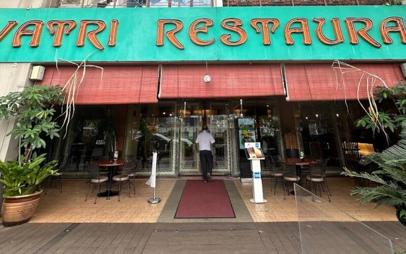 ร้าน Gayatri Restaurant