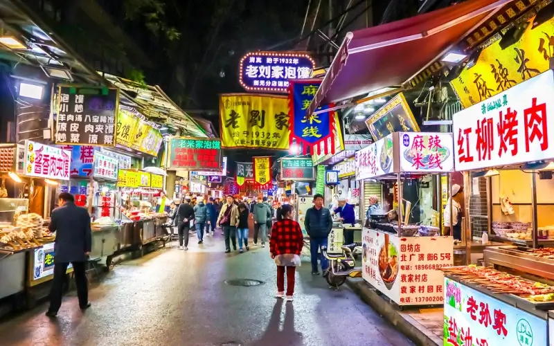 ย่านมุสลิมซีอานที่เต็มไปด้วยร้านค้าอาหารฮาลาล
