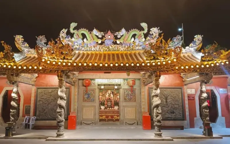 ศาลเจ้ามังกรเขียว ศักดิ์สิทธิ์ในเรื่องความโชคดีและความอุดมสมบูรณ์