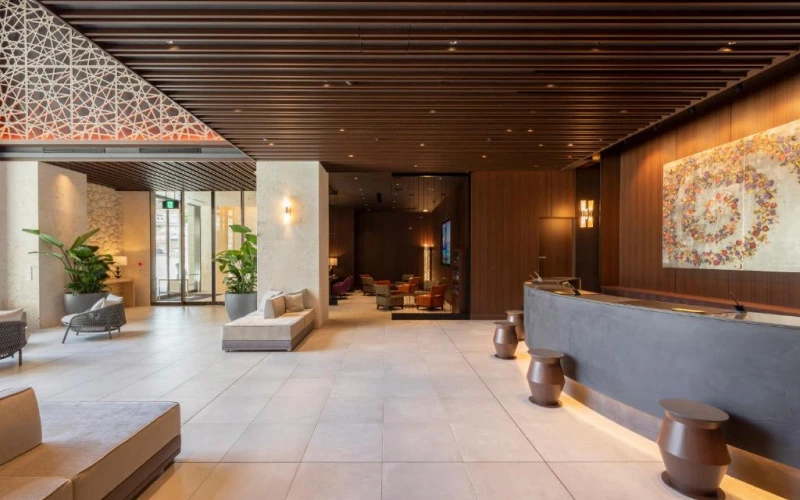 10 ที่พักโอกินาว่า ใกล้สถานีรถไฟ อัปเดตล่าสุด 12 ล็อบบี้โรงแรม Hewitt Resort Naha
