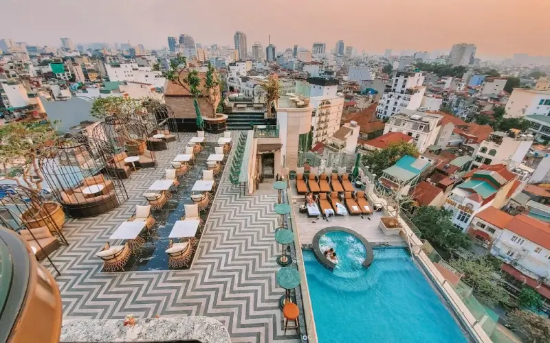 รวม 10 ที่พักฮานอย ระดับ 4-5 ดาว น่าพัก อยู่สบาย ใกล้ที่เที่ยว 5 สระว่ายน้ำบนดาดฟ้า