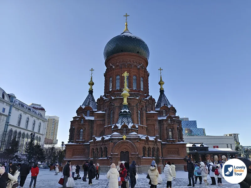 รีวิว มหาวิหารเซนต์โซเฟีย Saint Sophia Cathedral แห่งเมืองฮาร์บิน 3 มหาวิหารเซนต์โซเฟีย Saint Sophia Cathedral ดูเหมือนเป็นปราสาทในเทพนิยาย