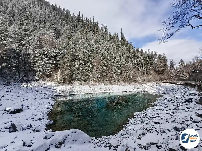 รีวิว จิ่วจ้ายโกว Jiuzhaigou ที่เที่ยวมรดกโลกที่ต้องไปสักครั้ง 4 ทัวร์จีนพาเที่ยวทะเลสาบห้าสี จิ่วจ้ายโกว