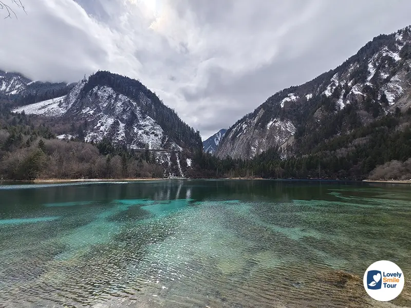 รีวิว จิ่วจ้ายโกว Jiuzhaigou ที่เที่ยวมรดกโลกที่ต้องไปสักครั้ง 6 ทัวร์จีนพาเที่ยวทะเลสาบนกยูง จิ่วจ้ายโกว