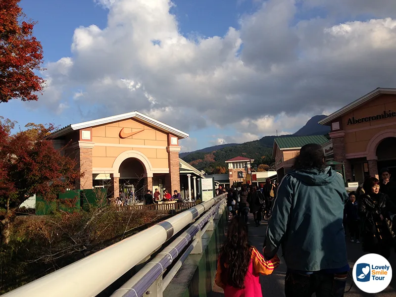 รีวิว Gotemba Premium Outlets โกเท็มบะ พรีเมี่ยม เอาท์เล็ท แหล่งช้อปปิ้งญี่ปุ่นใกล้ฟูจิ 9 ร้าน NIKE ในโซนตะวันออก