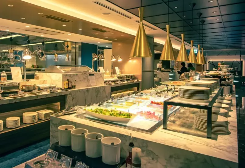 10 ที่พักโอซาก้า ใกล้สถานีรถไฟ อัปเดตล่าสุด 29 ห้องอาหารของโรงแรม Cross Hotel Osaka