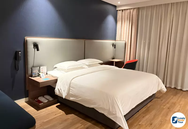 รีวิวทัวร์ฉงชิ่ง อู่หลง ฝูหลิง ต้าจู๋ 6 วัน 4 คืน 3 ห้องนอนเตียงเดี่ยวโรงแรม HolidayInn Express