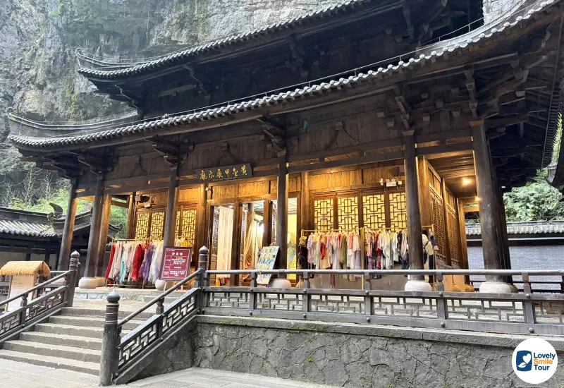 รีวิวทัวร์ฉงชิ่ง อู่หลง ฝูหลิง ต้าจู๋ 6 วัน 4 คืน 30 มีร้านเช่าชุด