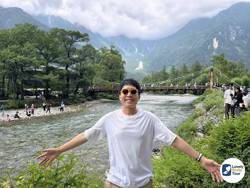 คุณเก้ ผู้จัดการทั่วไป lovely smile tour พาสัมผัสอากาศบริสุทธิ์ที่คามิโคจิ