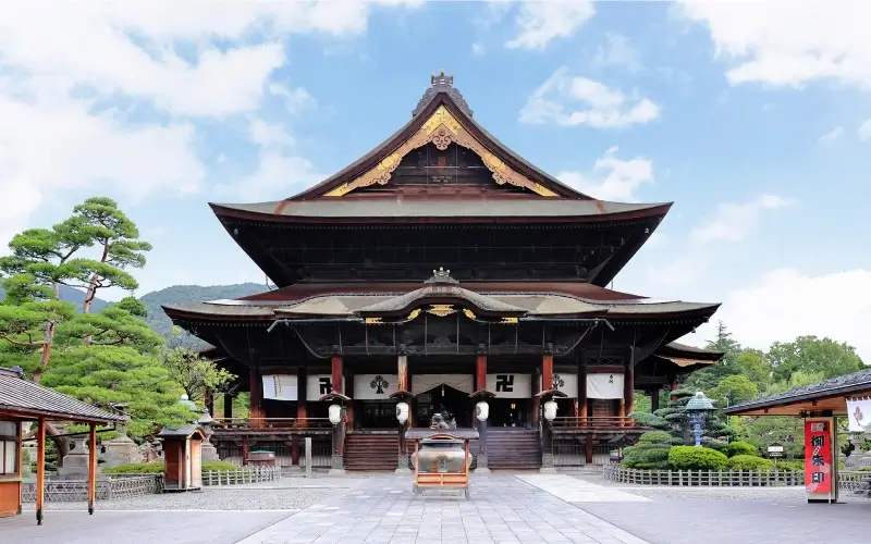 10 ที่เที่ยวนากาโน่ 2569 สัมผัสธรรมชาติญี่ปุ่น เที่ยวฟินตลอดปี 9 วัดพุทธเก่าแก่และมีความสำคัญทางประวัติศาสตร์ในเมืองนากาโน่