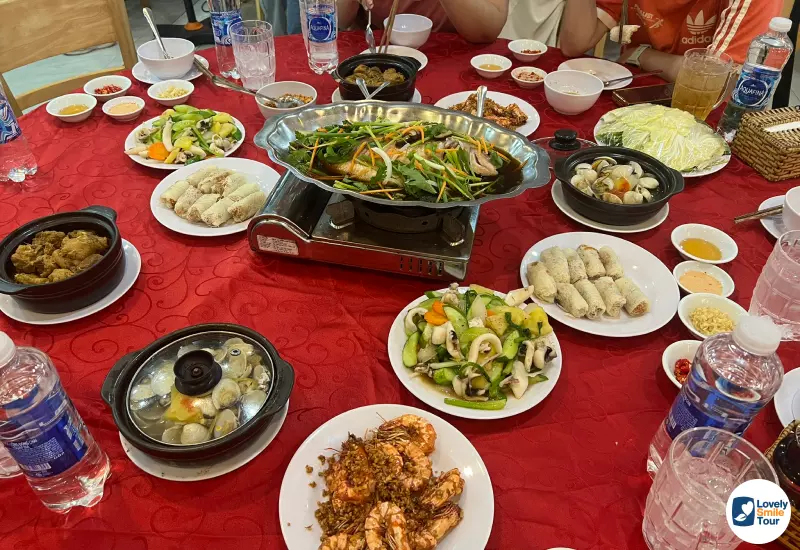 อาหารของฟูก๊วกหลากหลาย ทานง่าย และถูกปากคนไทย
